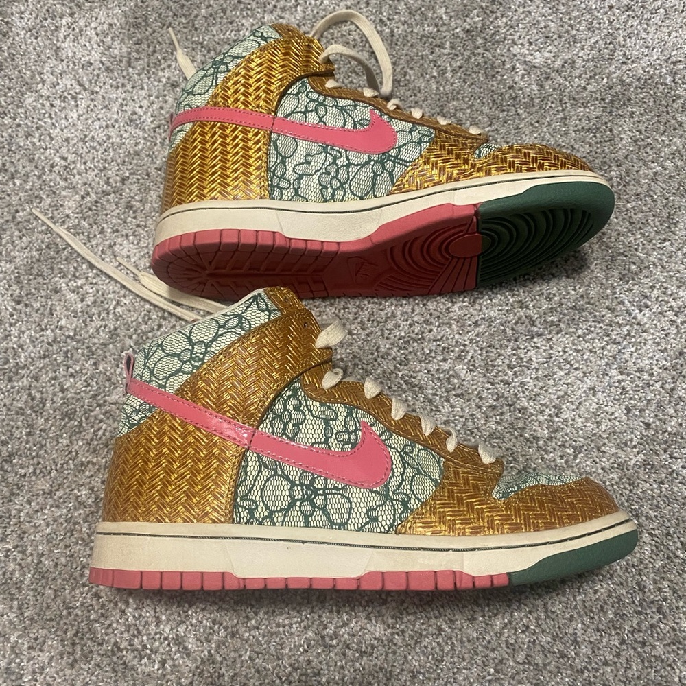 Nike dunks high